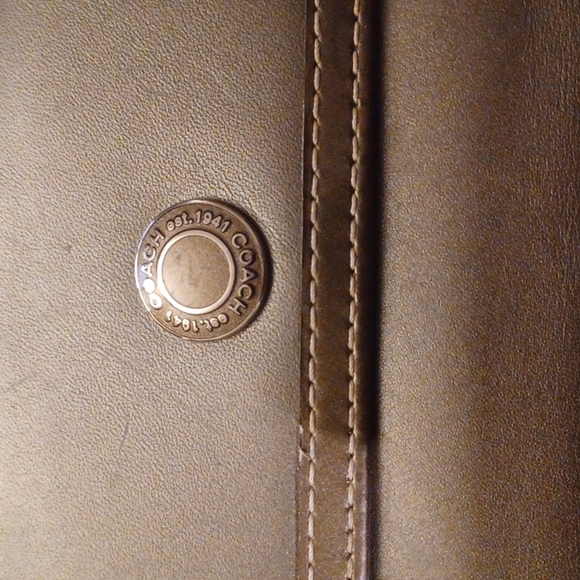 Coach - Picture 2 of 5